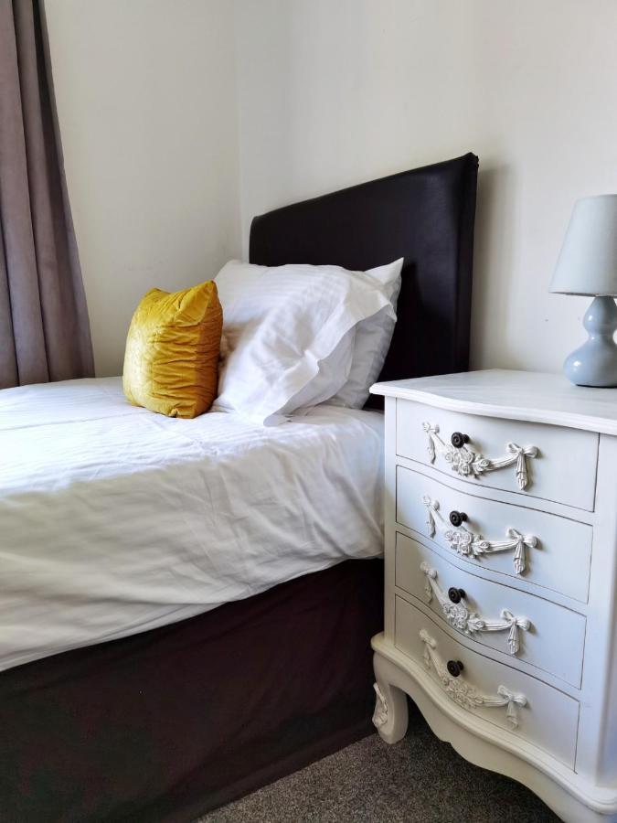 Vila Perry Road, Beautiful Large House Available For Guests And Contractors Parking Wifi Nottingham Exteriér fotografie