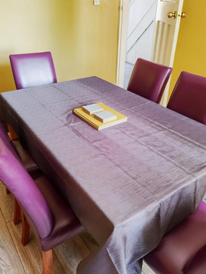 Vila Perry Road, Beautiful Large House Available For Guests And Contractors Parking Wifi Nottingham Exteriér fotografie