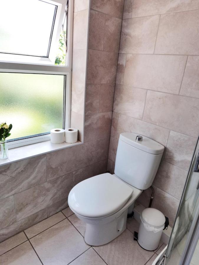 Vila Perry Road, Beautiful Large House Available For Guests And Contractors Parking Wifi Nottingham Exteriér fotografie