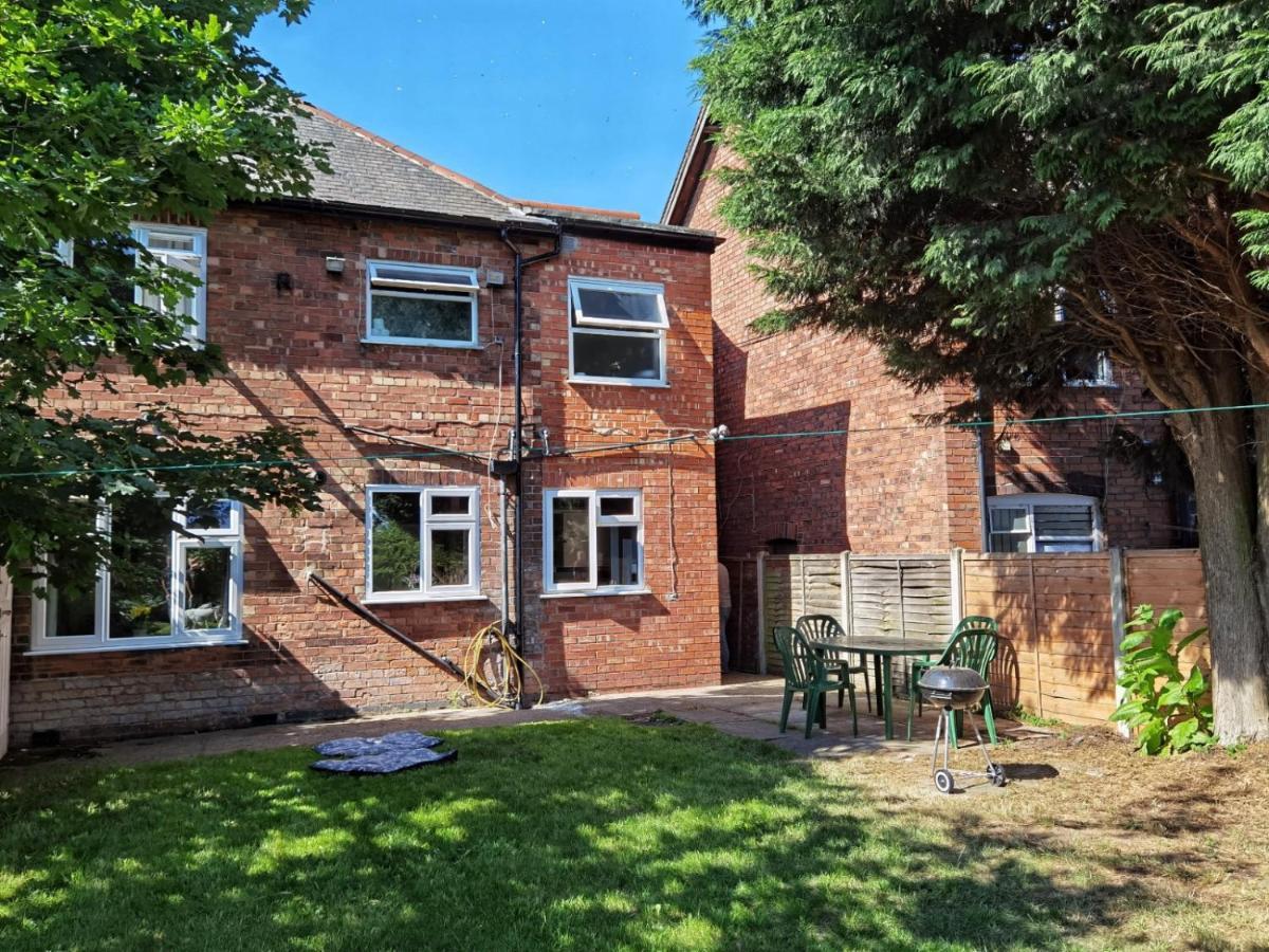 Vila Perry Road, Beautiful Large House Available For Guests And Contractors Parking Wifi Nottingham Exteriér fotografie